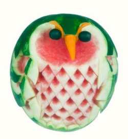 edible crafts for kids - melon carving of owl