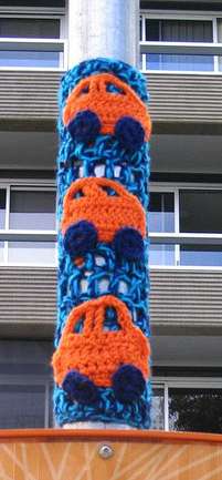 Yarn bombing Twilight Taggers